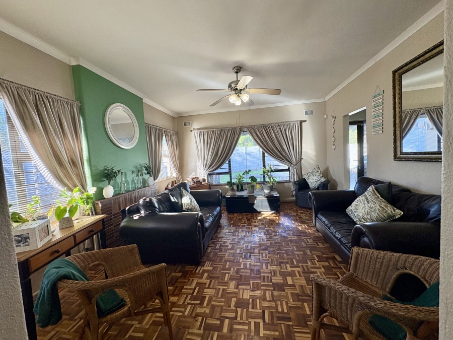 4 Bedroom Property for Sale in Protea Heights Western Cape